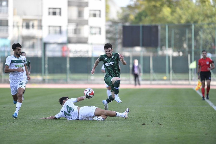 Bursaspor Liderliği Pekiştirmek İçin Sahada